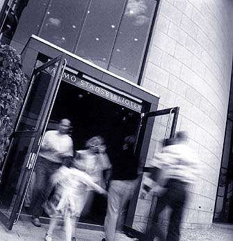 BILD: Entré Malmö Stadsbibliotek